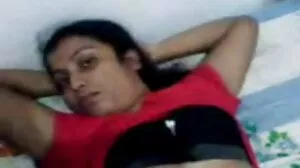 වික්‍රමාන්විත ජෝඩුවක් ගිය ඩර්සාට මගුලක්! අඩි එමා හික්ස්