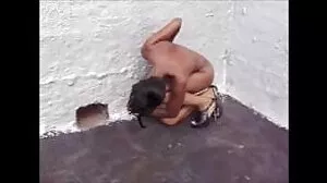 බේබ්: සරාගී බේබ් ජිල් කැසිඩි ඇගේ ප්‍රධානියාට අසභ්‍ය එච්ඩී හි කෙලවයි