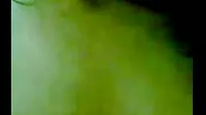 Janitor සහ Small Tit Skinny Teen හට Quickie Outdoor ඇත