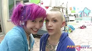 BRAZZERS: ඇයි අපි ඔබේ GF කණ්ඩායම ටැග් නොකරන්නේ? ft. Joslyn James සහ Bailey Base on PornHD