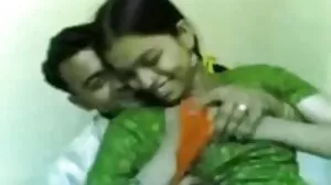 Eilish මහත්මිය BFFගේ තාත්තාගේ පෙකර් පැළඳුවාය!