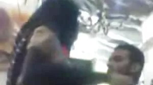 නොසැලකිලිමත් දැරිය